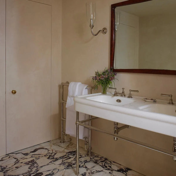 Marmor i badrum och WC